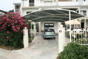 Apartments by the sea Brodarica, Sibenik - 4217