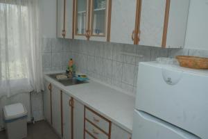 Apartments by the sea Brodarica, Sibenik - 4217