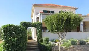 Apartments with a parking space Tkon, Pasman - 4307 - Sveti Filip i Jakov