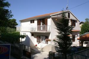 Apartments by the sea Vodice - 4179