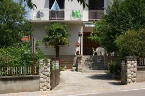 Apartments by the sea Vodice - 4179