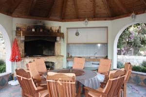 Apartments by the sea Rogoznica 4255