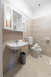 Rooms by the sea Pasman - 4309