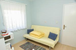 Apartments with a parking space Vodice - 4172