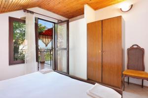 Apartments by the sea Okrug Gornji, Ciovo - 1069