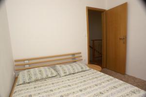 Apartments by the sea Kanica, Rogoznica - 1118