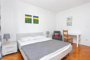 Apartments and rooms by the sea Arbanija, Ciovo - 1125