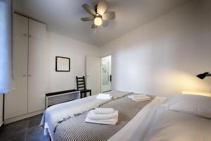 Apartments by the sea Komiza, Vis - 1151