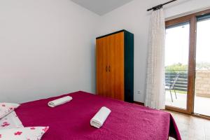 Family-friendly apartments with swimming pool Valbandon, Fazana - 2201