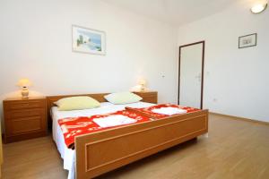 Seaside apartments with a swimming pool Molunat, Dubrovnik - 3544