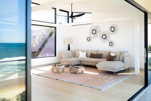 Elegant Beach House & Whale Watching Gem