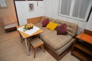 Apartments with parking space Vodice - 4180