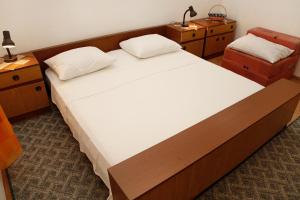 Holiday apartments Vrgada, Biograd - 4200