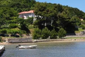 Family friendly seaside apartments Supetarska Draga - Donja, Rab - 2020 