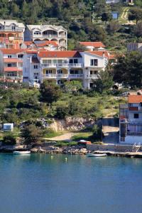 Apartments by the sea Grebastica, Sibenik - 4254