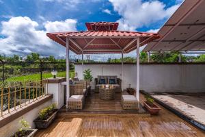 SaffronStays Aster, plunge pool villa with garden, Lonavala