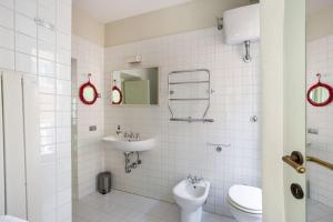 Best Authentic Apartment Monti 5 mins from Colosseum