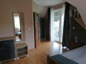 Triple Room with Balcony room in Apartamenty Otylka