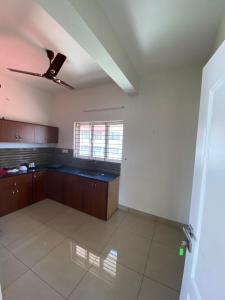 Solo Simrin Arcade Kadavanthra