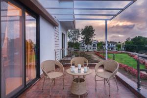 SaffronStays Aster, plunge pool villa with garden, Lonavala