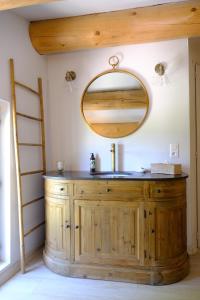 B&B / Chambres d'hotes Domaine Le Bois Des Dames : photos des chambres