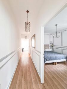 Via Vittoria Quattro