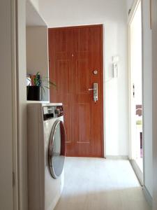 Free parking, Balcony, near to city park