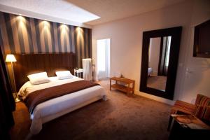 Hotels Hotel Les Negociants : photos des chambres
