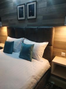 VOYAGE CUBIC Adults Only