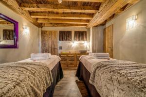 Hotels La maison rouge 3* : photos des chambres