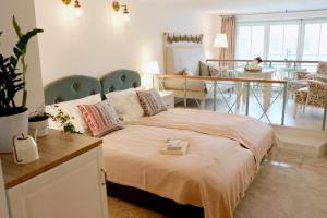 MARVELOSA APARTMENT - Central by the Chain Bridge