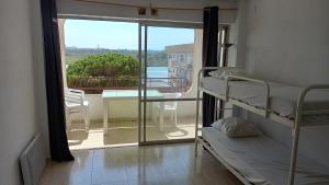 ESTUDIO ROSES CON TERRAZA, VISTAS CANAL Y MAR