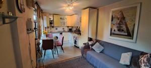 Modern aparment by Brick Lane, London