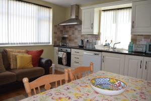 Cosy two bedroom cottage on the Mullet Peninsula