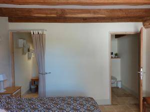 B&B / Chambres d'hotes Suite de charme dans une maison charentaise : photos des chambres