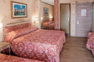 Quadruple Room room in Hotel Venezia