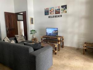 Lippo Carita Ocean View Lantai Dasar by Hello Beach