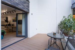 LuxuryCity Apartment with Terrace