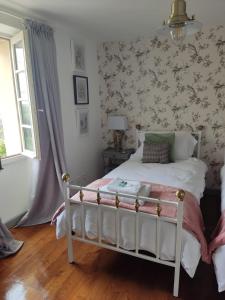 B&B / Chambres d'hotes Les Houstalous : photos des chambres