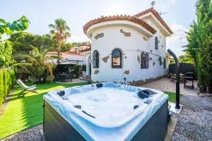Charming Mediterranean house with private jacuzzi sea and mountain views - Hospitalet de l'Infant