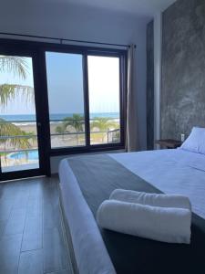 Hotel Lunazul In Costa Esmeralda