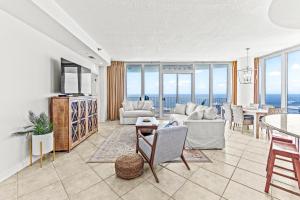 Lagoon Tower 901