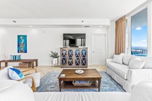 Lagoon Tower 901