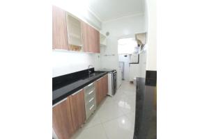 AR-001 Amplio Dpto con patio privado excelente ubicación céntrica