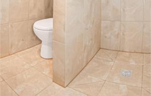 Gorgeous Home In Jaroslawiec With Wifi