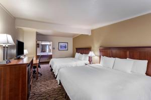 King Room with Two King Beds - Non-Smoking room in Best Western Dunmar Inn