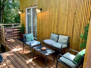 Maisons de vacances Le bon cottage Bungalow cocooning Wooden deck : photos des chambres