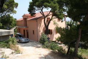 Apartments by the sea Sveta Nedilja, Hvar - 4609