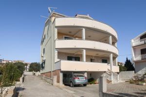 Apartments by the sea Brodarica, Sibenik - 5736