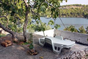 Apartments by the sea Bobovisca na Moru, Brac - 5682